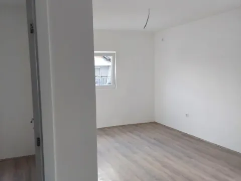 Prodaja, jednosoban stan, 33m², Adice, Novi Sad Sve Podlokacije