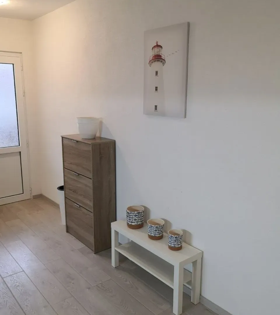 Rent, two bedroom apartment, 72m², Centar, Tivat
