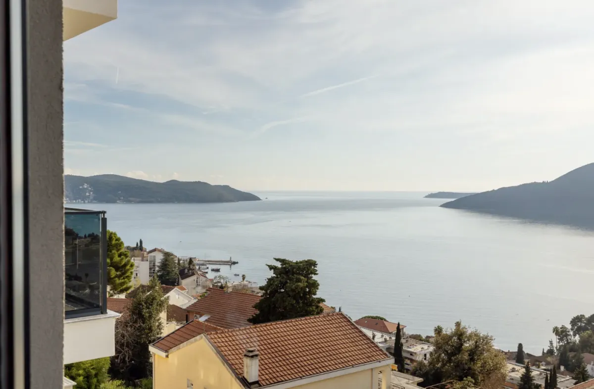 Prodaja, trosoban stan, 120m², Topla, Herceg Novi