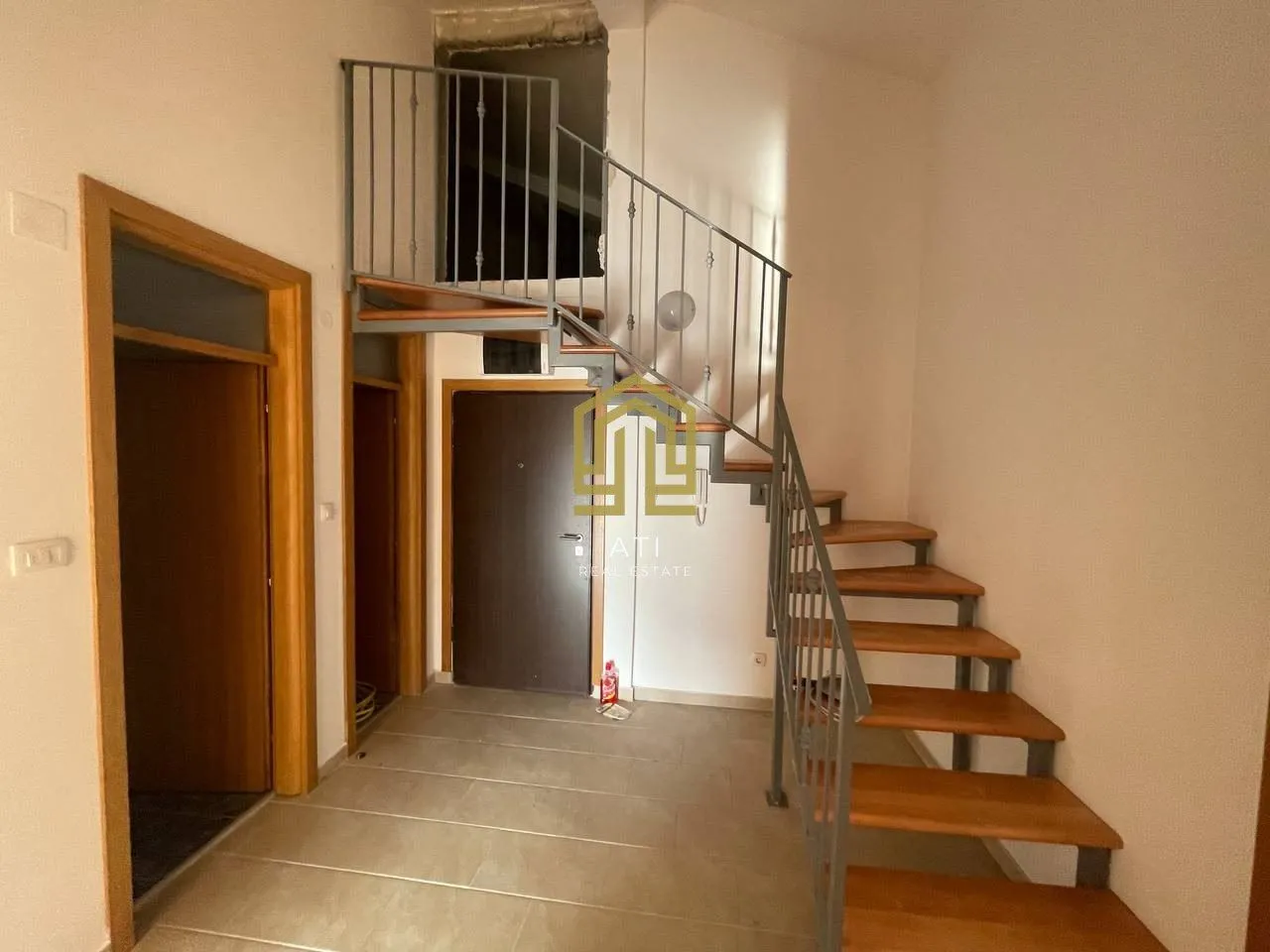 Sale, three bedroom apartment, 147m², Centar, Budva