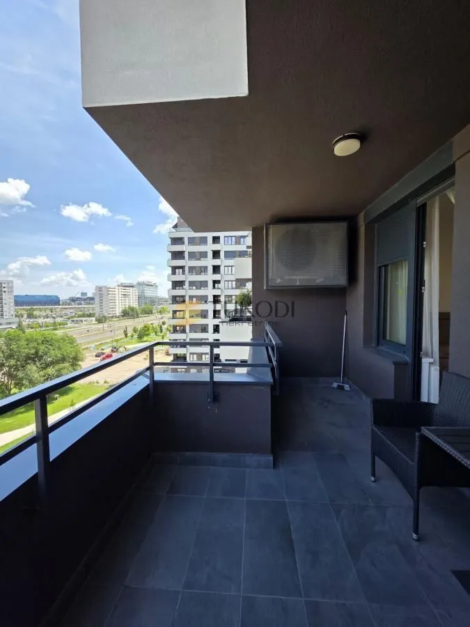 Izdavanje, trosoban stan, 65m², Novi Beograd Sve Podlokacije, Beograd