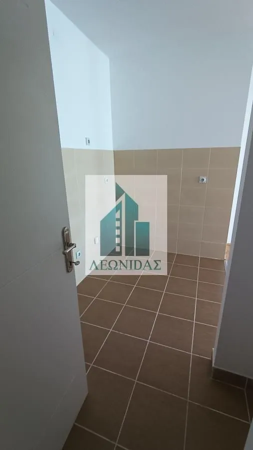 Prodaja, trosoban stan, 79m², Medijana, Niš