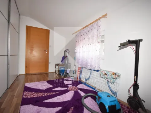 Sale, house, 220m², Donji Kokoti, Podgorica - image 16