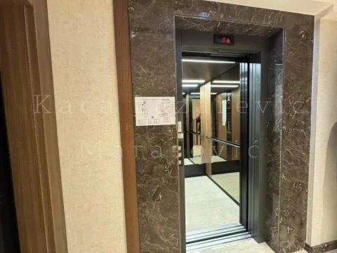 Prodaja, stan, 174m², Lekino Brdo, Voždovac Sve Podlokacije - image 4