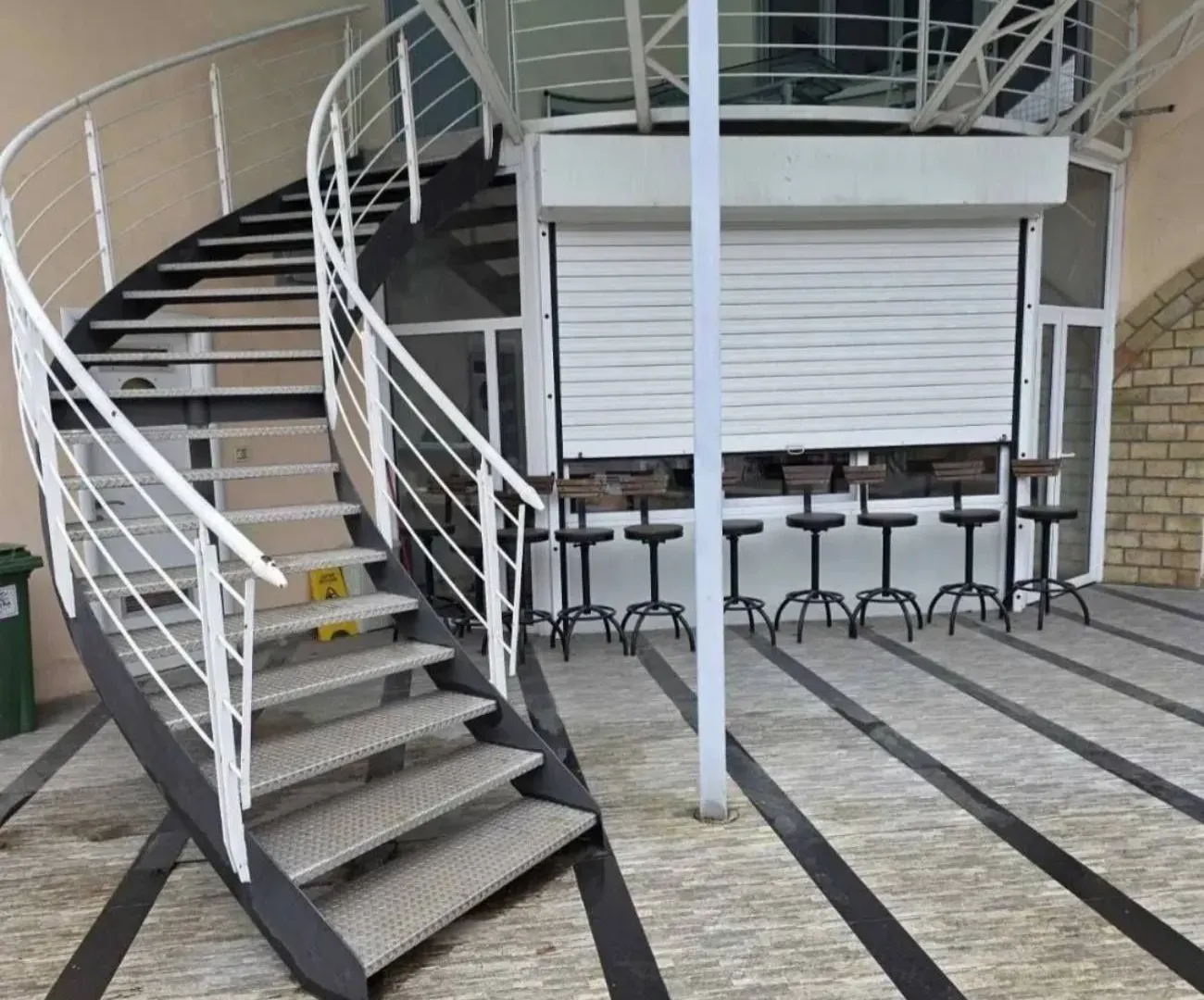 Rent, office space, 360m², Novo naselje, Novi Sad