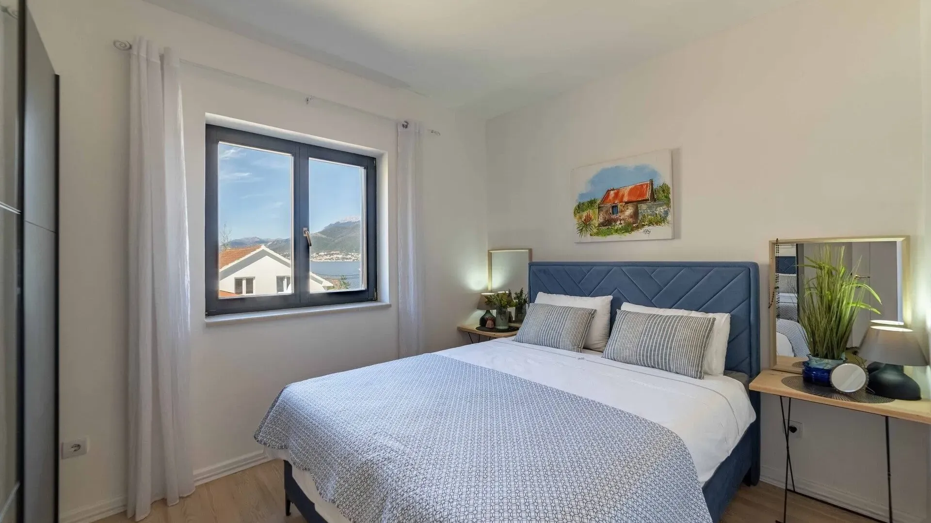 Prodaja, trosoban stan, 122m², Krašići, Tivat