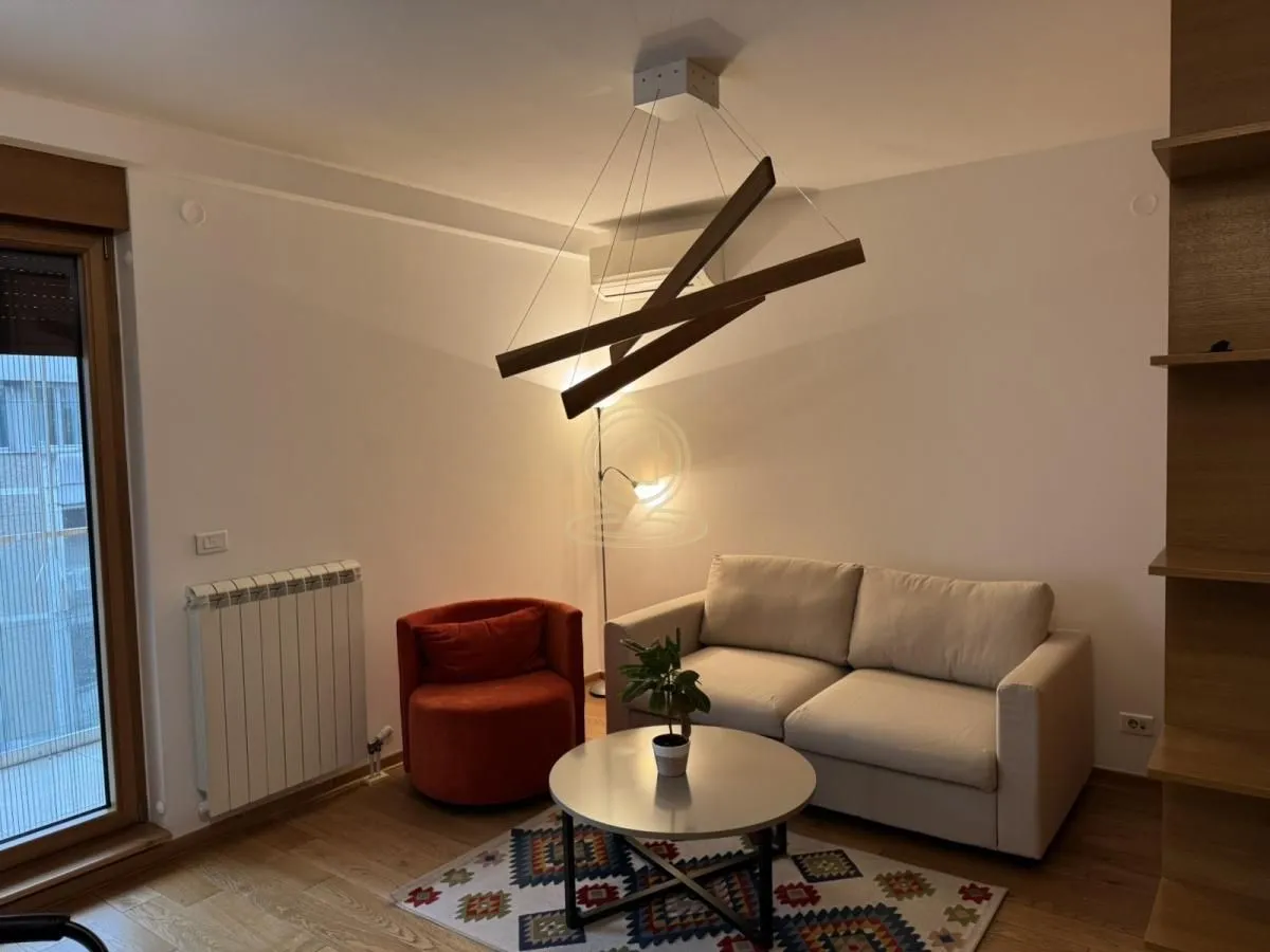 Izdavanje, jednosoban stan, 39m², Palilula Sve Podlokacije, Beograd
