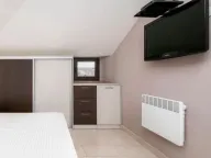 Rent, one bedroom apartment, 30m², Dobrota, Kotor - image 8