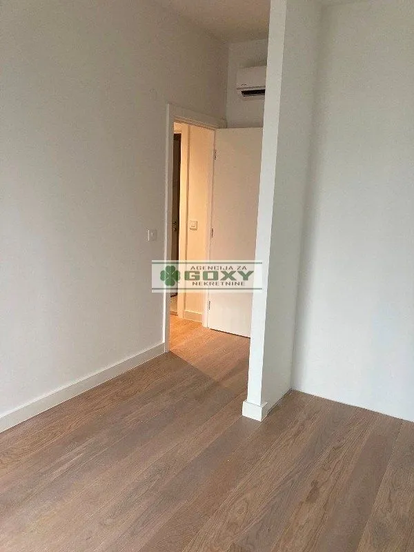 Prodaja, trosoban stan, 88m², Savski Venac, Beograd