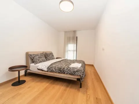 Izdavanje, dvosoban stan, 74m², City Kvart, Podgorica - image 11