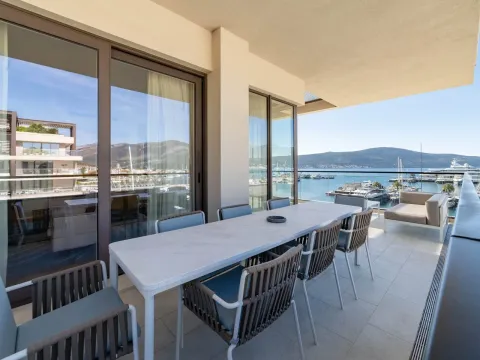 Prodaja, stan, 236m², Porto Montenegro, Tivat - image 16