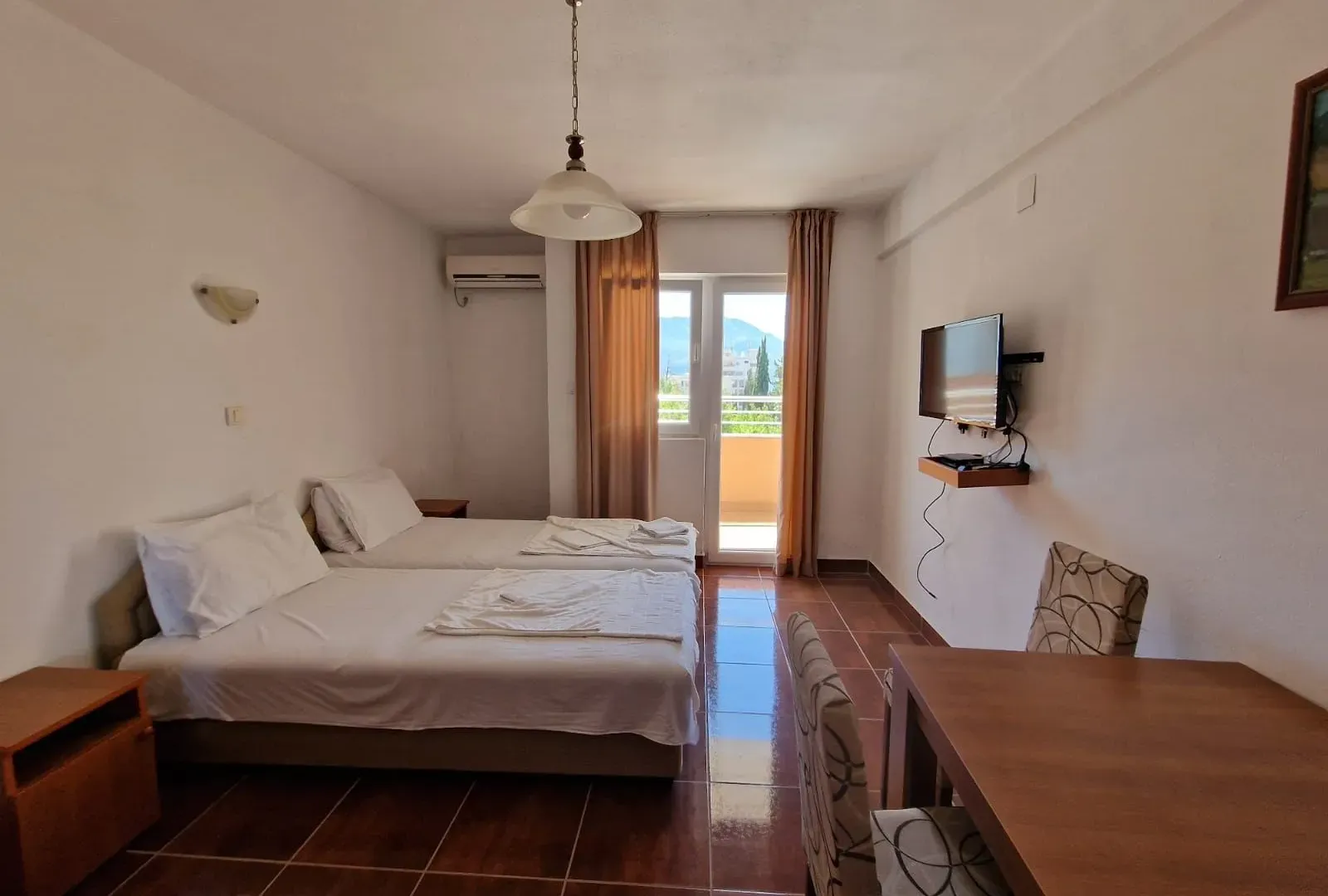 Sale, house, 1000m², Bečići, Budva