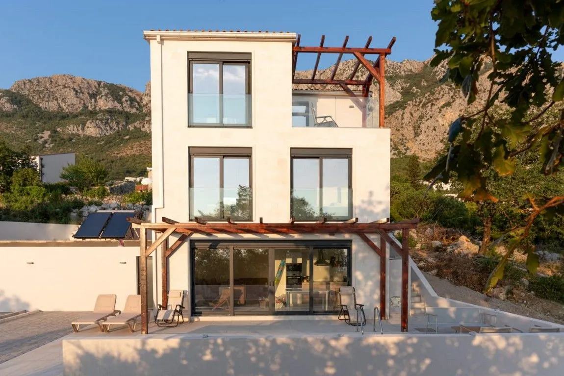 Sale, house, 114m², Blizikuće, Budva