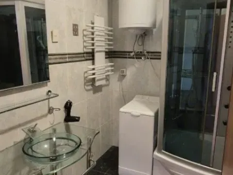 Izdavanje, dvosoban stan, 85m², Gorica C, Podgorica - image 2