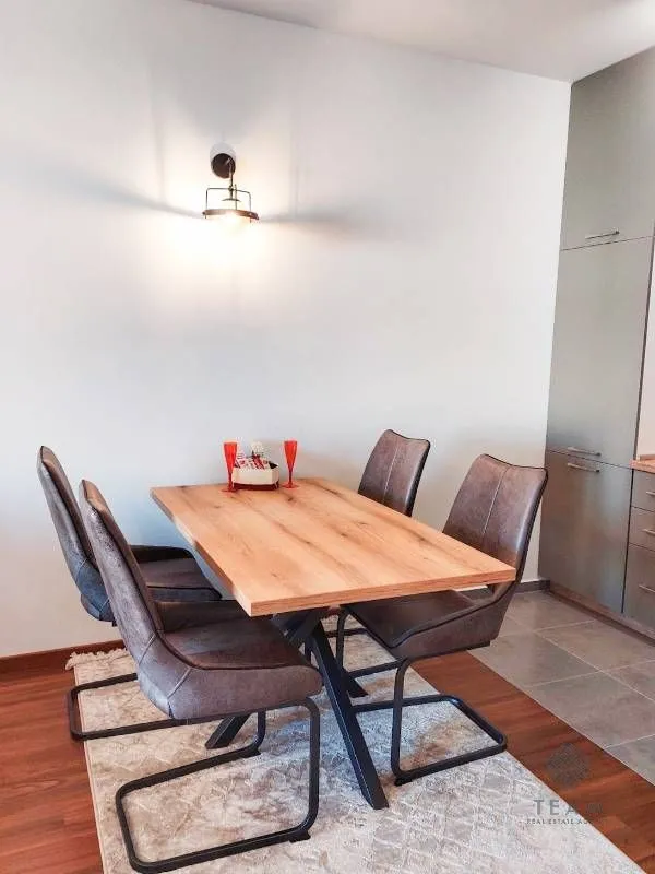 Izdavanje, jednosoban stan, 49m², Master Kvart, Podgorica