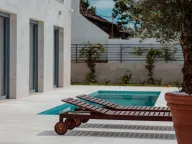 Izdavanje, kuća, 273m², Marići, Tivat - image 14