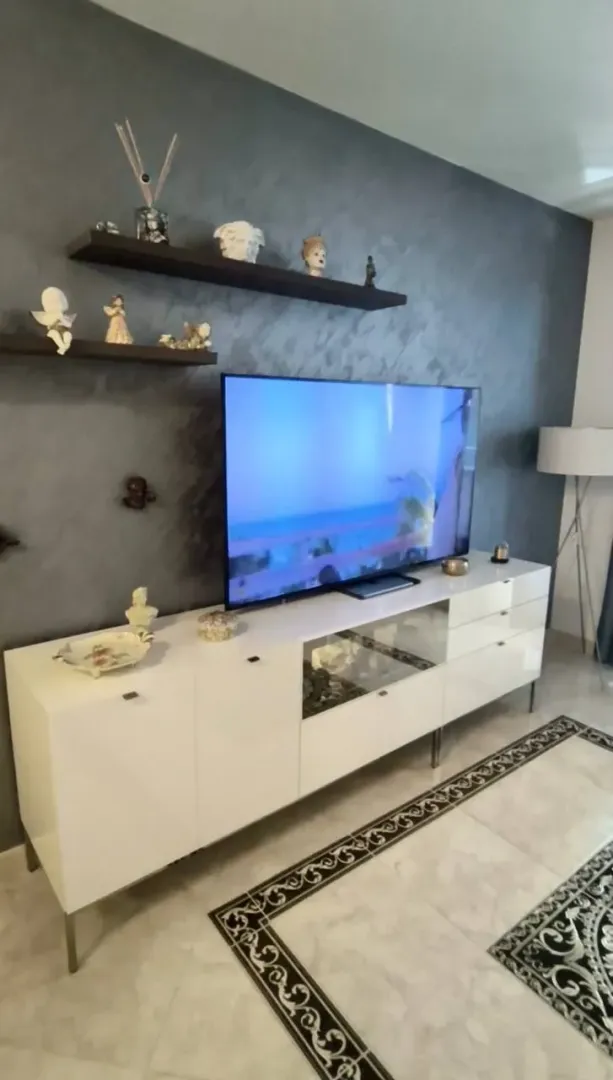 Sale, one bedroom apartment, 80m², Bečići, Budva