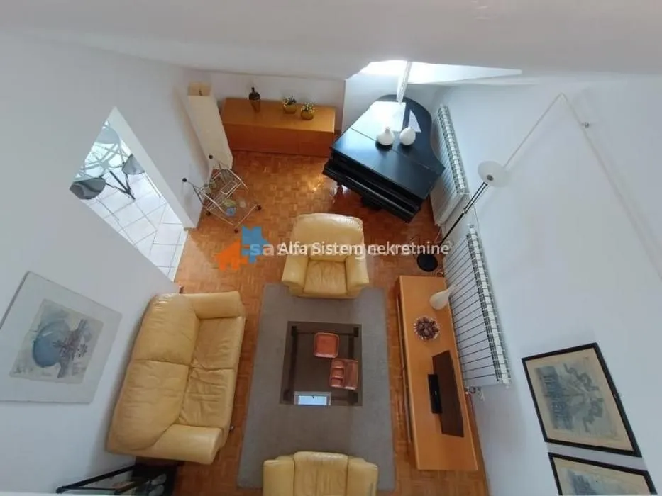 Izdavanje, trosoban stan, 100m², Bežanijska Kosa 3, Bežanijska Kosa Sve Podlokacije