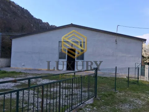 Poslovni prostor in Spuž