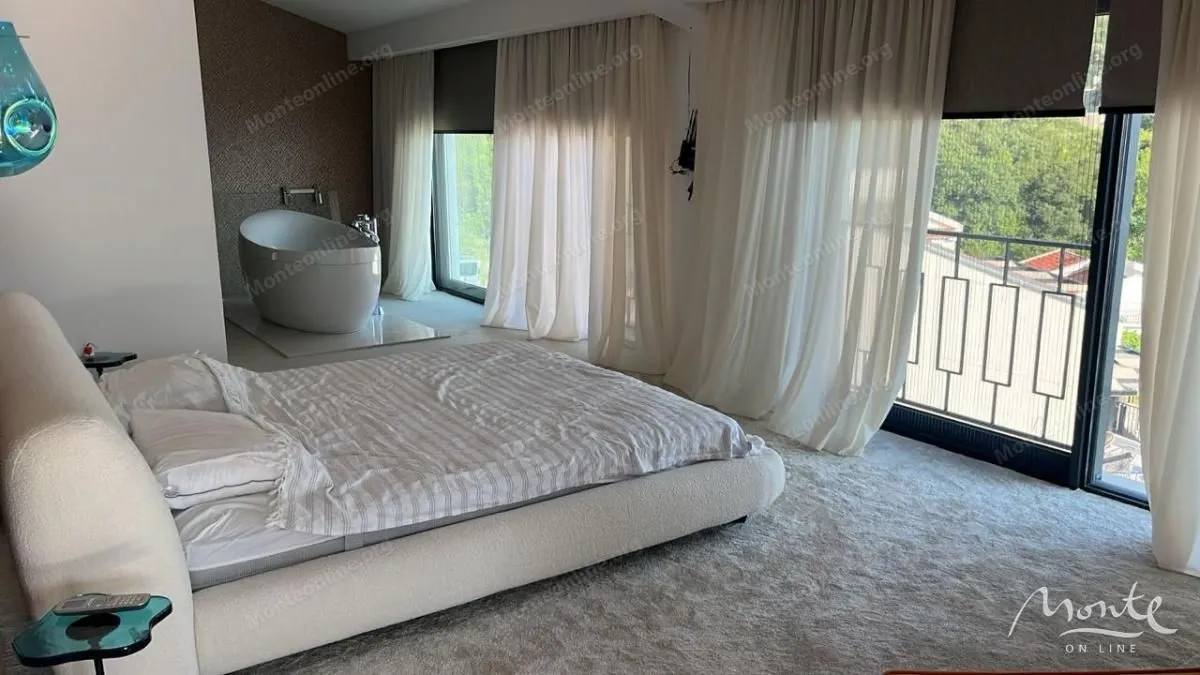 Sale, house, 257m², Kuljače, Budva