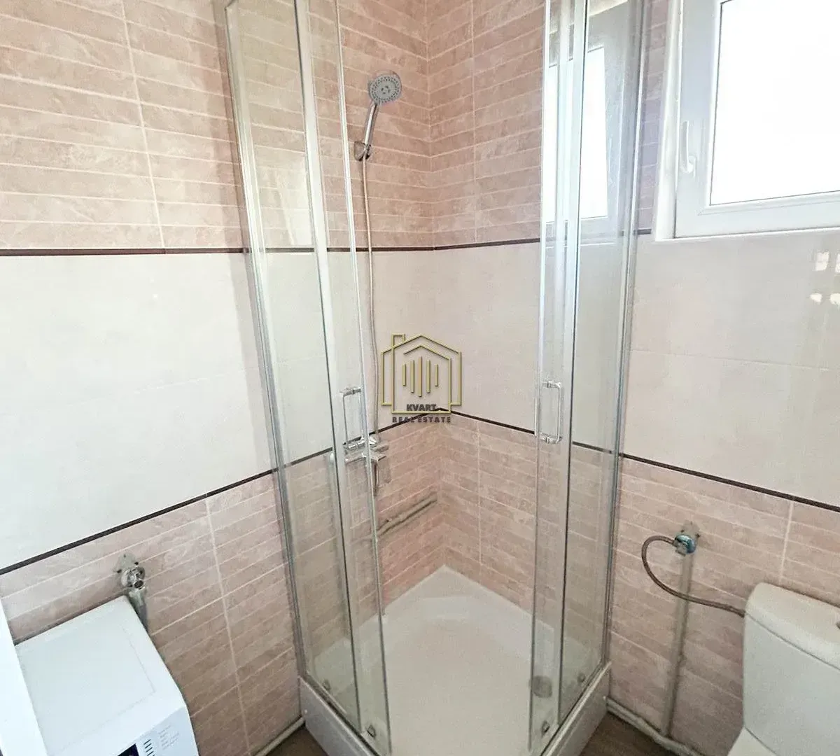 Izdavanje, jednosoban stan, 40m², Murtovina, Podgorica