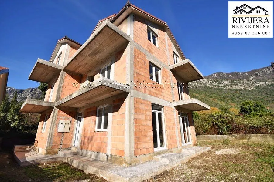 Prodaja, kuća, 288m², Zelenika, Herceg Novi