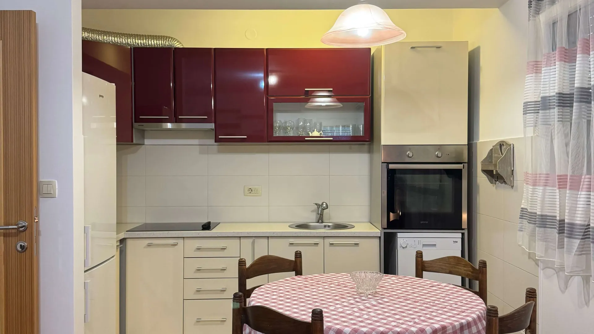 Rent, two bedroom apartment, 57m², Stari Aerodrom, Podgorica