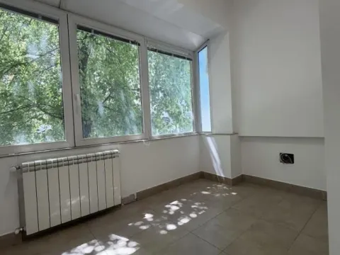 Prodaja, poslovni prostor, 103m², Cvetni Trg, Vračar Sve Podlokacije - image 19
