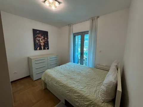 Izdavanje, dvosoban stan, 85m², Centar, Budva - image 8