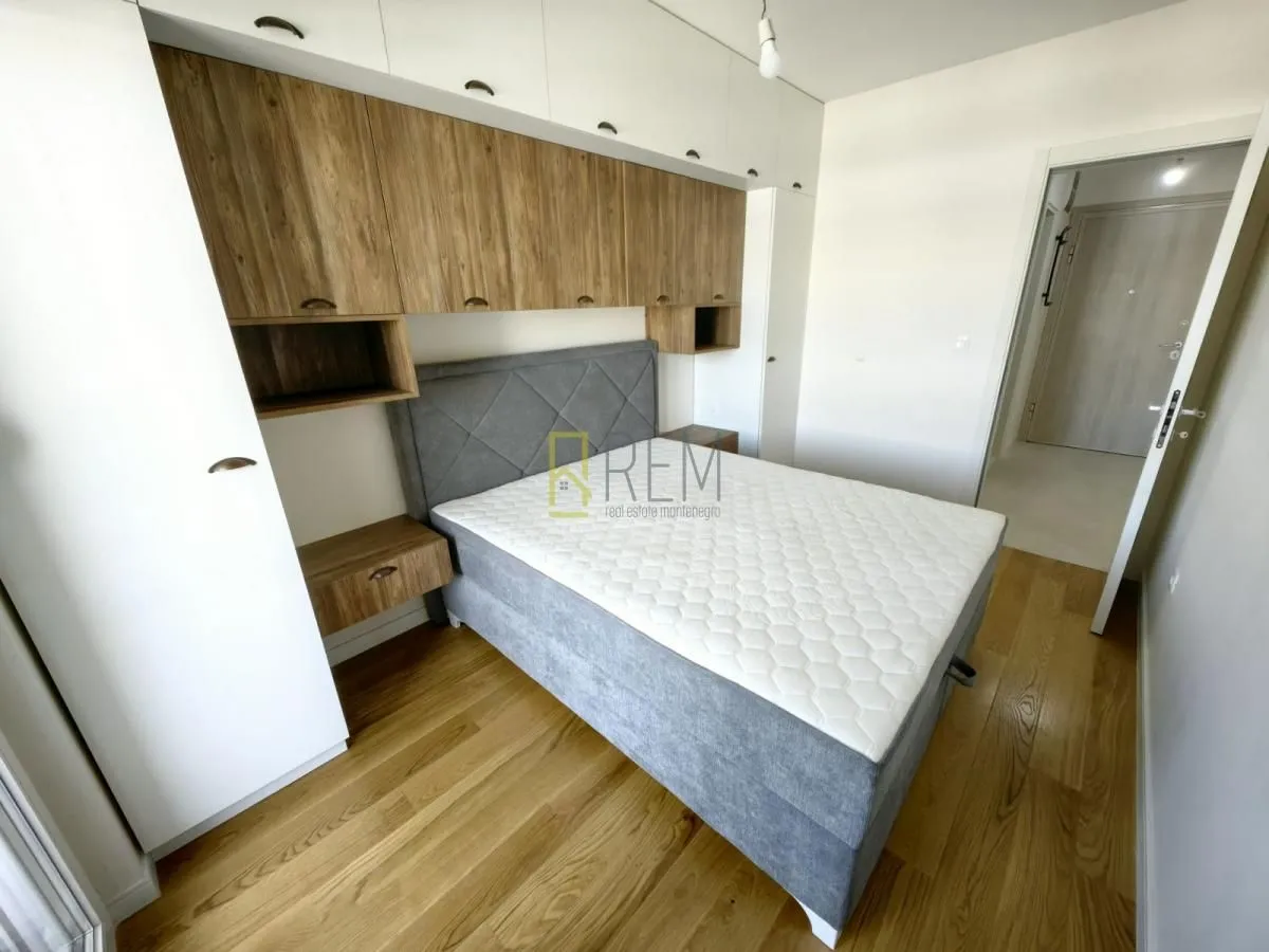 Prodaja, jednosoban stan, 49m², Central Point, Podgorica
