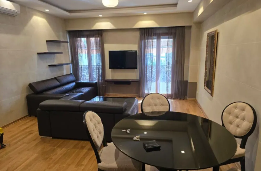 Izdavanje, jednosoban stan, 55m², Centar, Podgorica