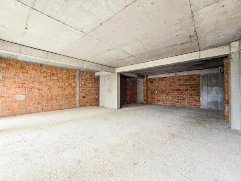 Prodaja, poslovni prostor, 89m², Podgorica, Crna Gora