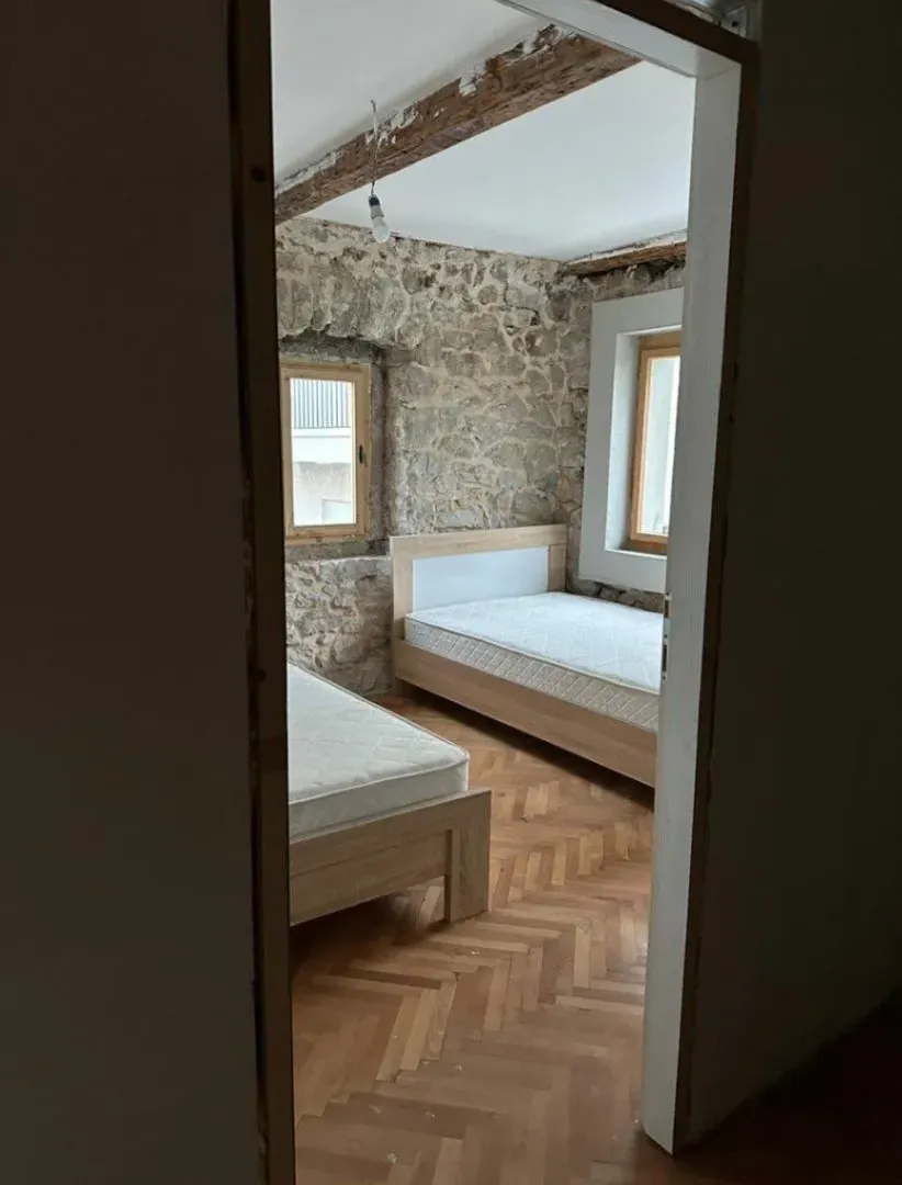 Sale, house, 86m², Stara Varoš, Podgorica