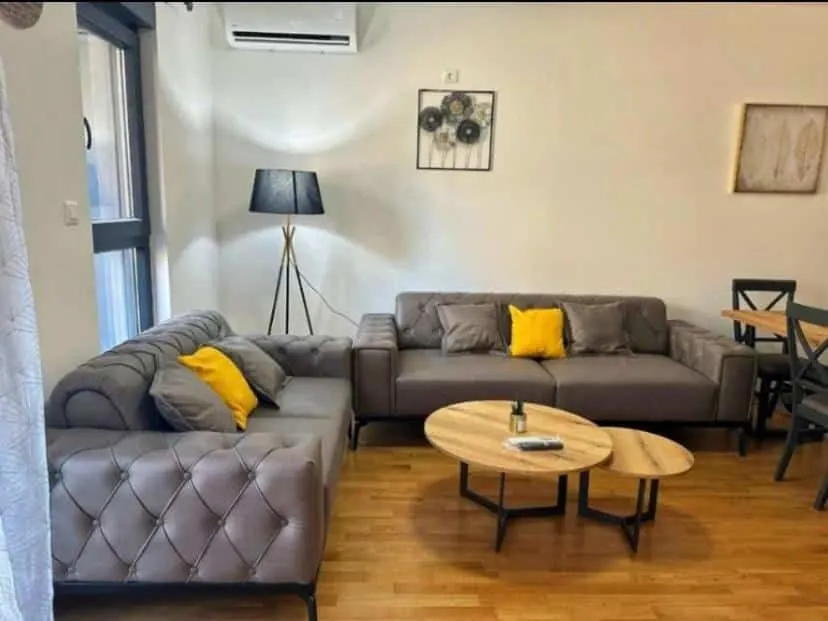 Izdavanje, jednosoban stan, 46m², Momišići, Podgorica
