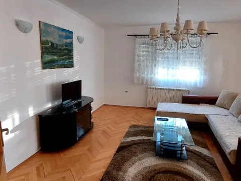 Rent, three bedroom apartment, 130m², Dahna, Podgorica - image 12