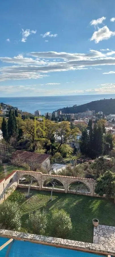 Prodaja, kuća, 180m², Bar, Crna Gora