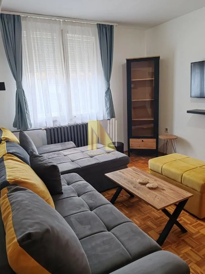 Izdavanje, dvosoban stan, 46m², Železnička Stanica, Novi Sad Sve Podlokacije