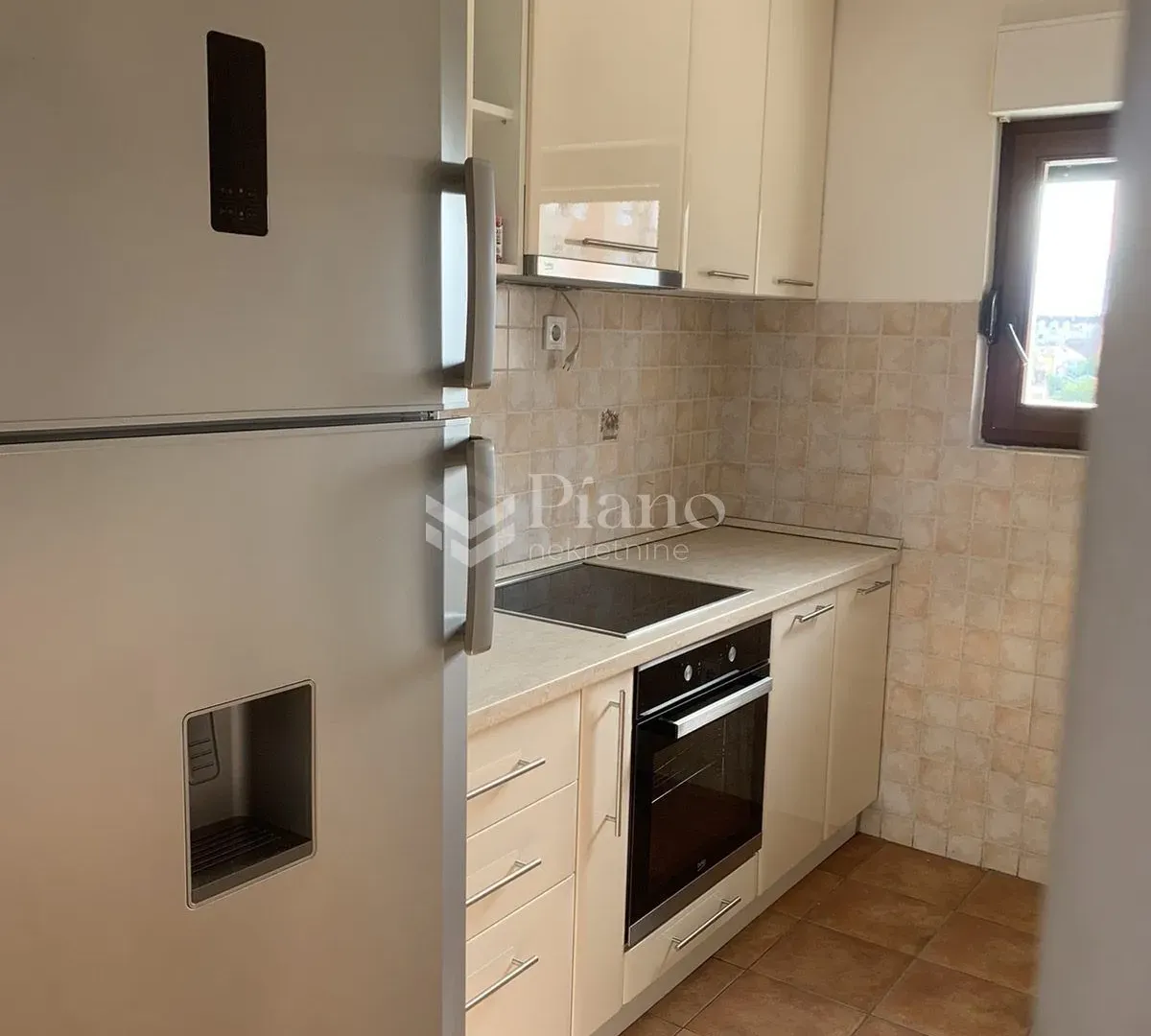 Rent, two bedroom apartment, 85m², Stari Aerodrom, Podgorica