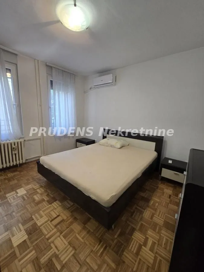 Izdavanje, dvosoban stan, 64m², Crveni Krst, Beograd