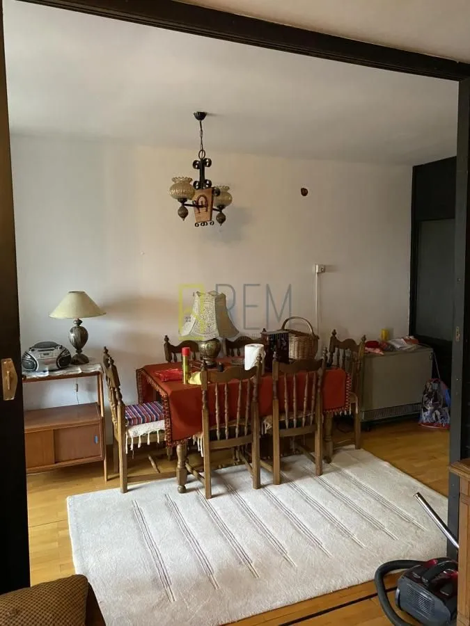 Prodaja, trosoban stan, 96m², Blok 5, Podgorica