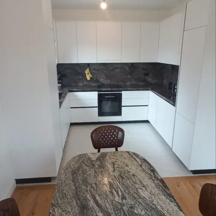 Rent, house, 200m², City Kvart, Podgorica