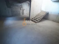 Izdavanje, poslovni prostor, 172m², Tološi, Podgorica - image 13