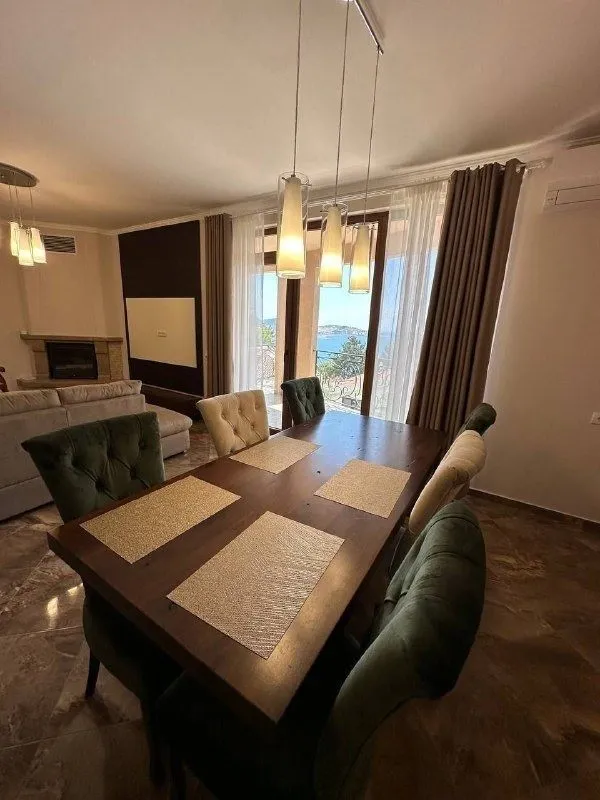 Sale, house, 256m², Šušanj, Bar