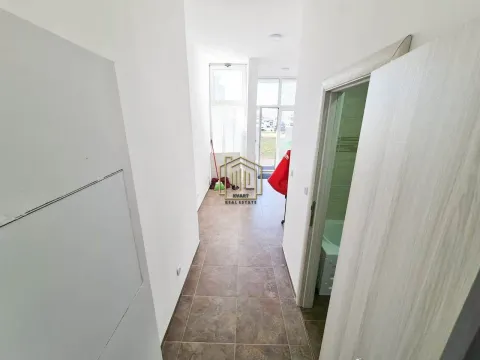 Izdavanje, poslovni prostor, 116m², Baston, Podgorica - image 4