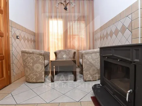 Izdavanje, četvorosoban stan, 150m², Stari Aerodrom, Podgorica - image 5