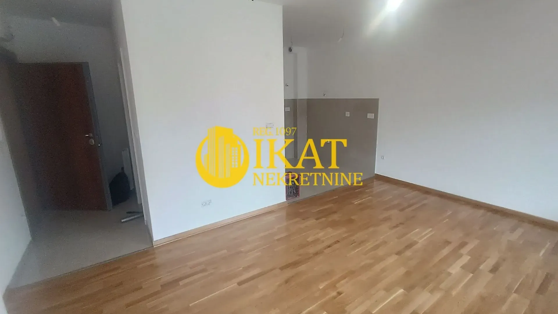 Prodaja, jednosoban stan, 39m², Slavujev Venac, Zvezdara Sve Podlokacije
