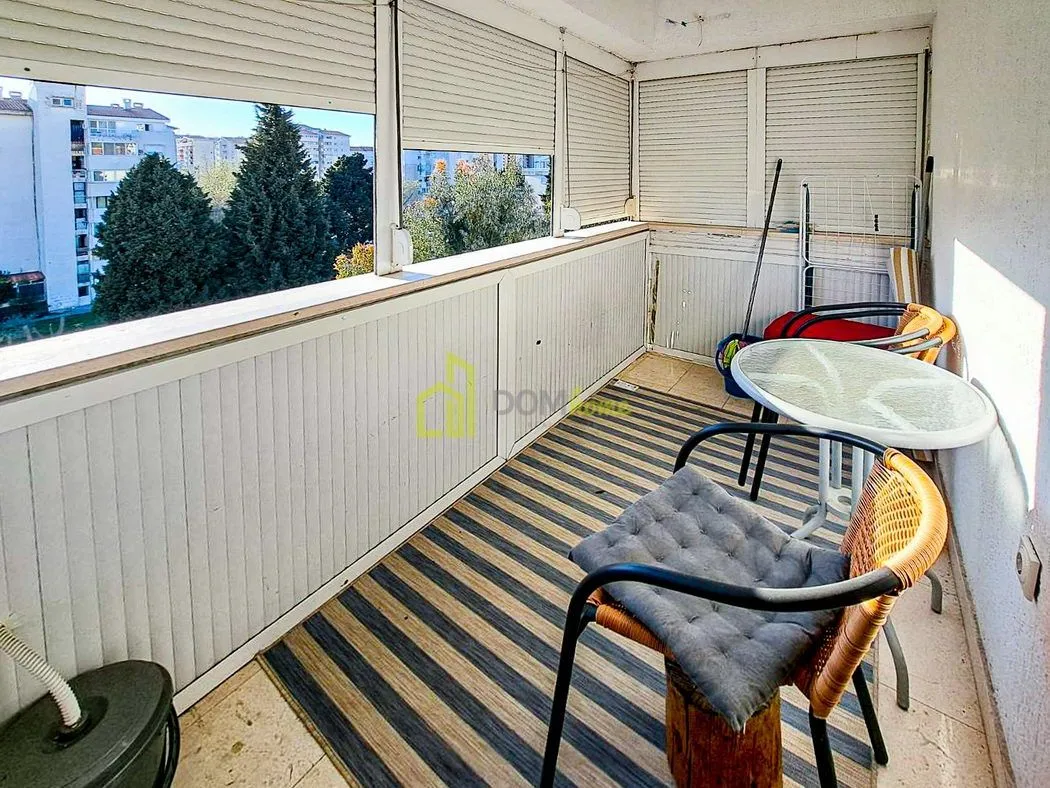 Sale, four bedroom apartment, 75m², Makedonsko naselje, Bar