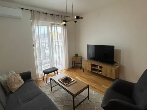 Rent, one bedroom apartment, 43m², Pobrežje, Podgorica - image 3