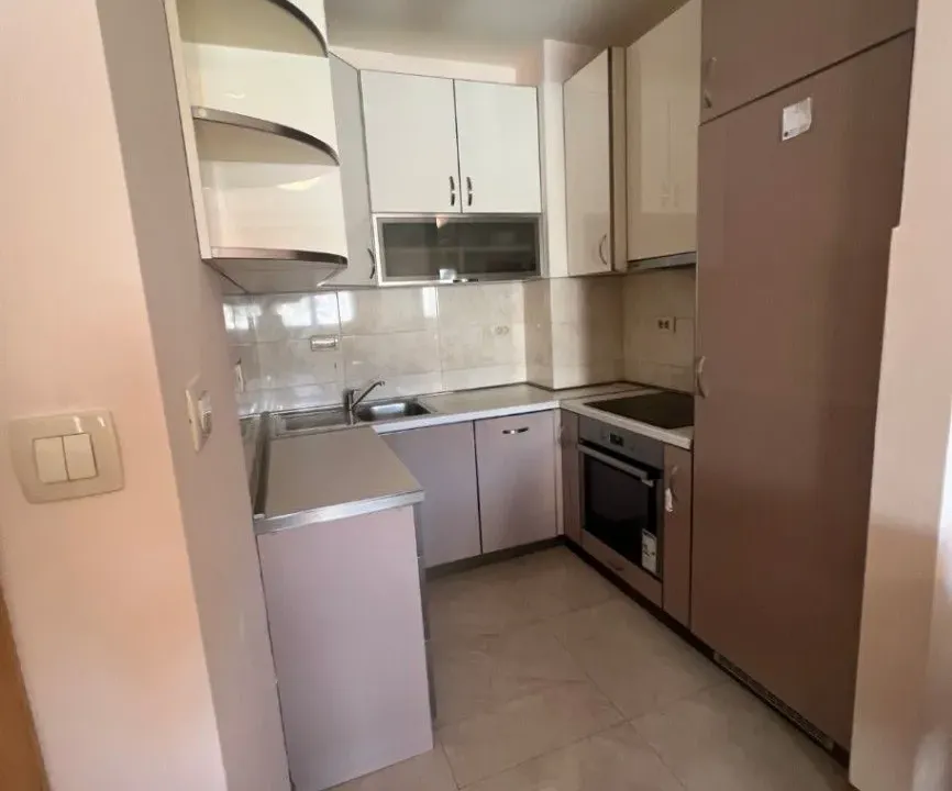 Izdavanje, jednosoban stan, 47m², Preko Morače, Podgorica