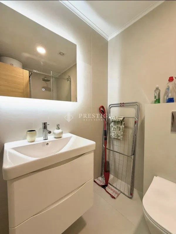 Izdavanje, jednosoban stan, 50m², City Kvart, Podgorica